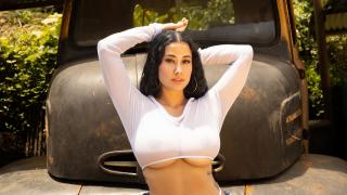 JuliahLewis Snapshot