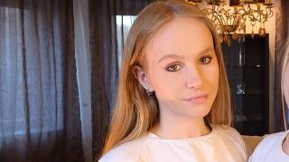 EllaAndOdelyna Snapshot