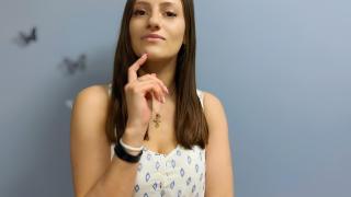AnnaMella Snapshot