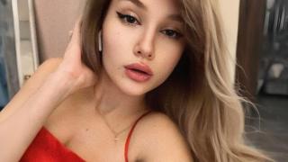 MollySantana Snapshot