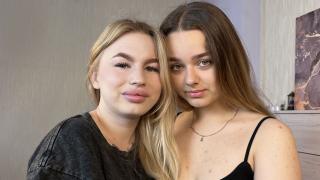 LoraAndJuliana Snapshot