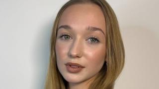 HedyRothfuss Snapshot