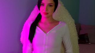 Evelyna_Ray Snapshot