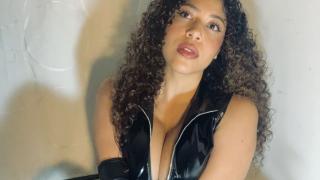 LoreeBrunette Snapshot