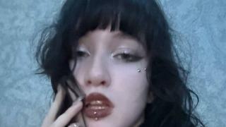 LouisePerrish Snapshot