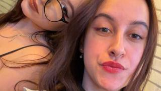 DaliaAndDiedra Snapshot