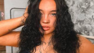 StefaniaMills Snapshot