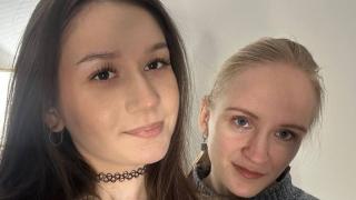 OraAndRozella Snapshot